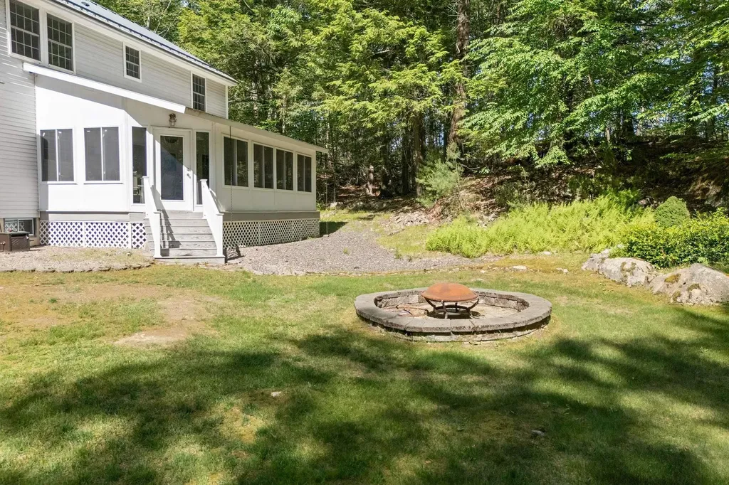 21 N Village Road York ME 03902