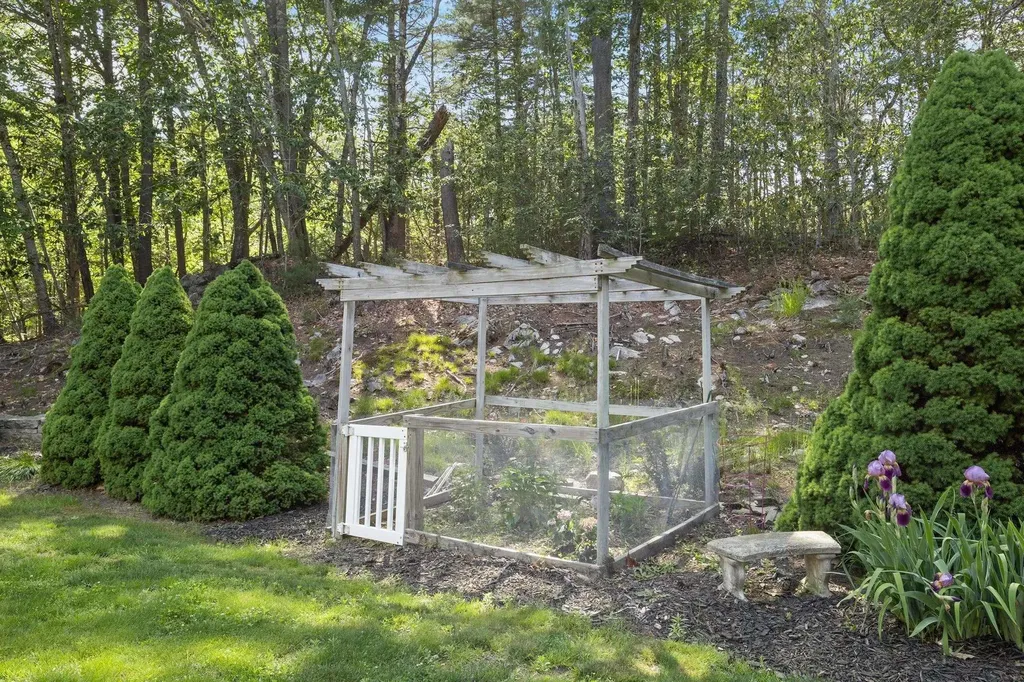 21 N Village Road York ME 03902