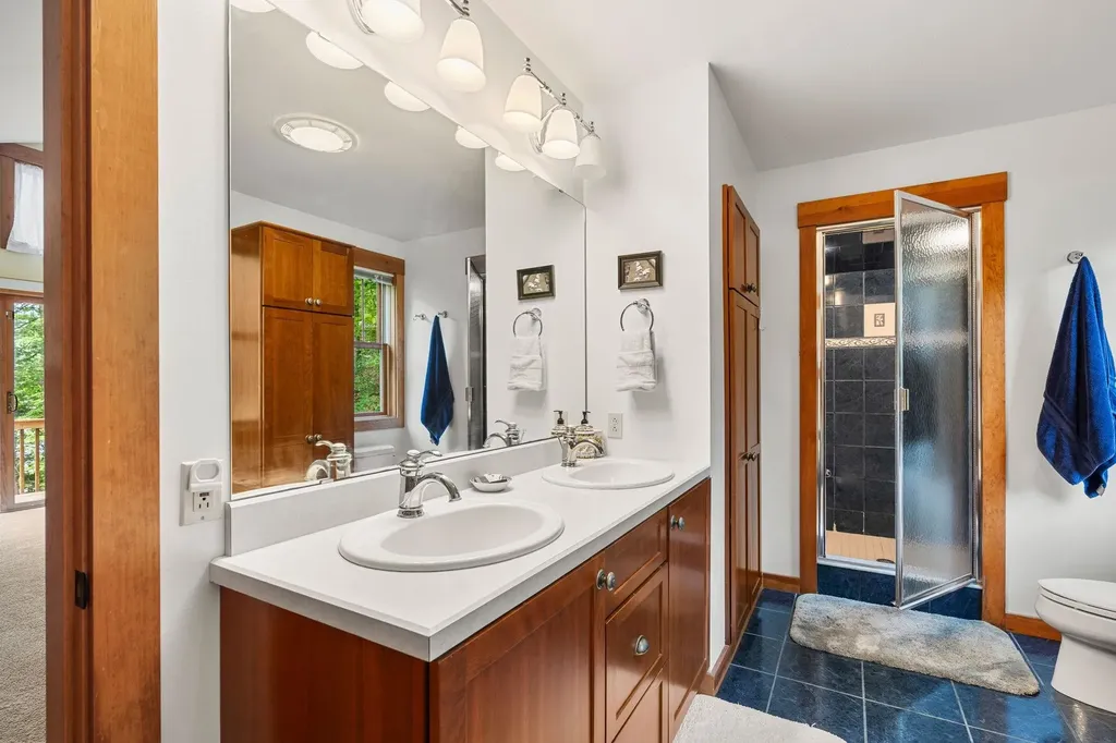 112 Pondview Road Weare NH 03281