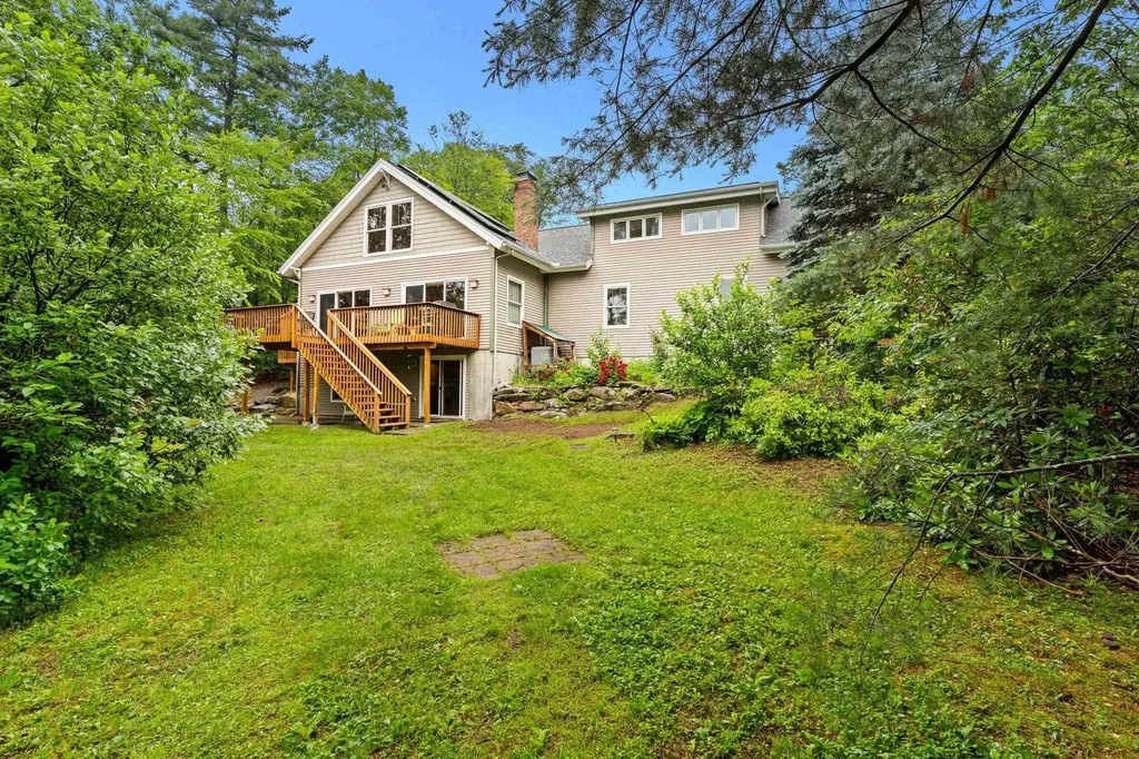 112 Pondview Road Weare NH 03281