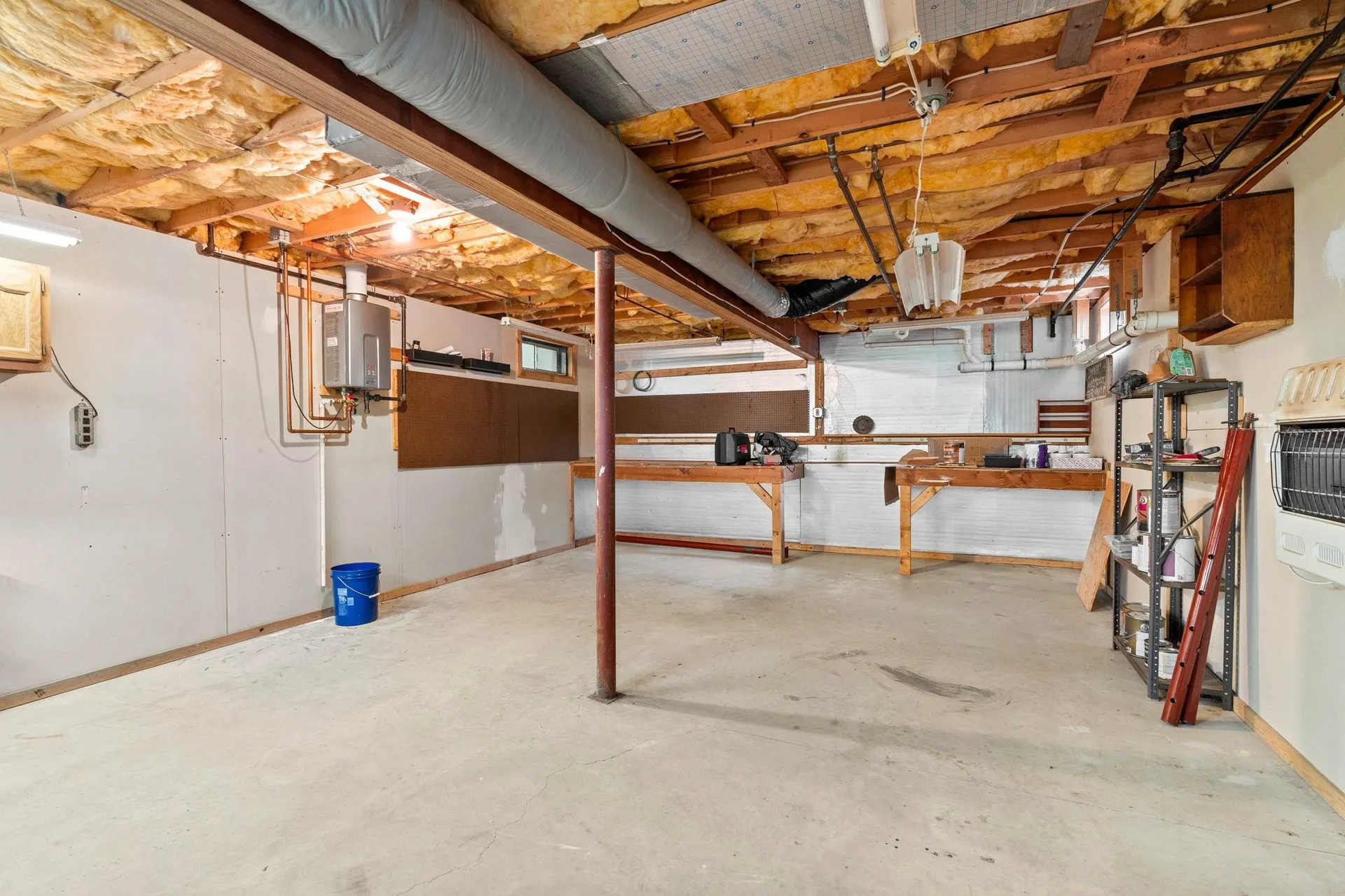 112 Pondview Road Weare NH 03281