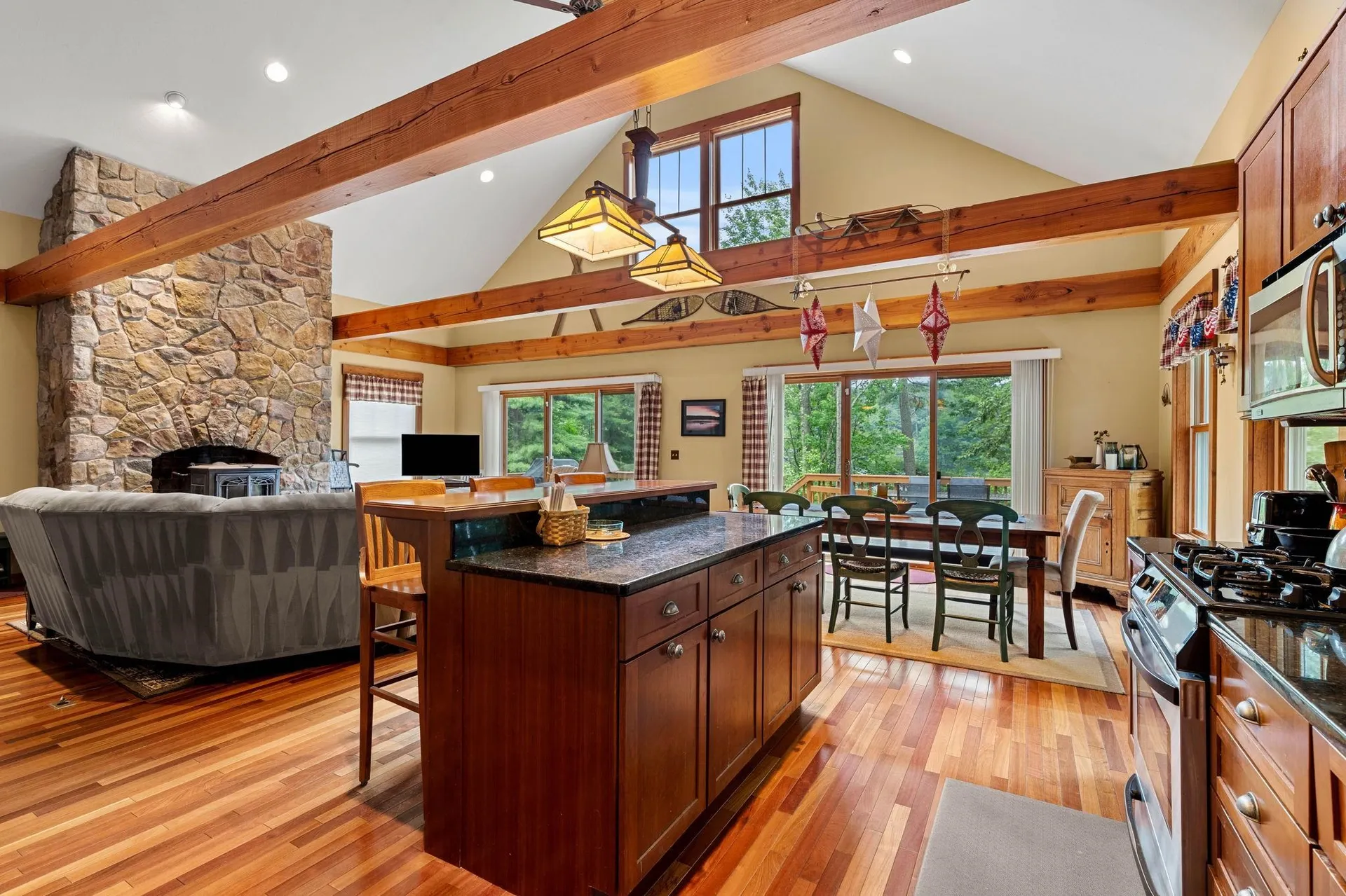 112 Pondview Road Weare NH 03281