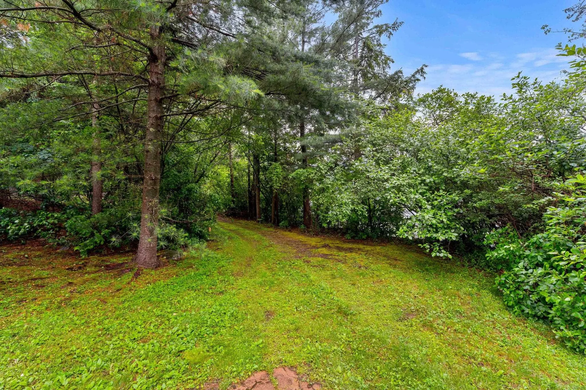 112 Pondview Road Weare NH 03281