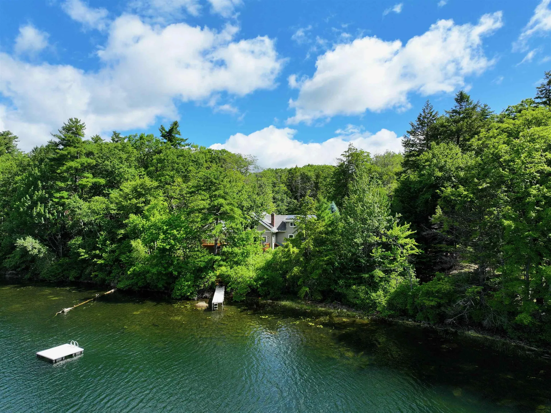 112 Pondview Road Weare NH 03281