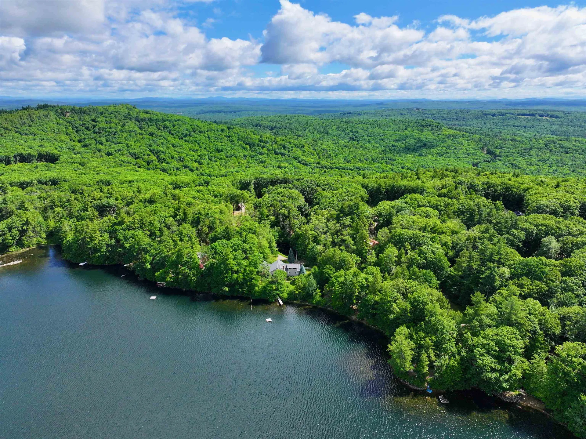 112 Pondview Road Weare NH 03281