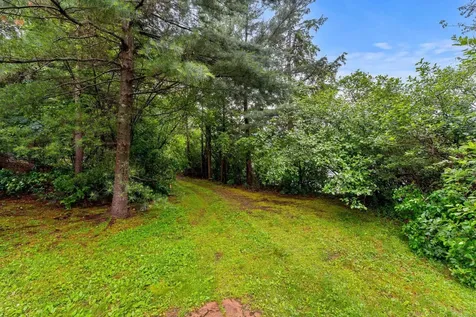 112 Pondview Road Weare NH 03281