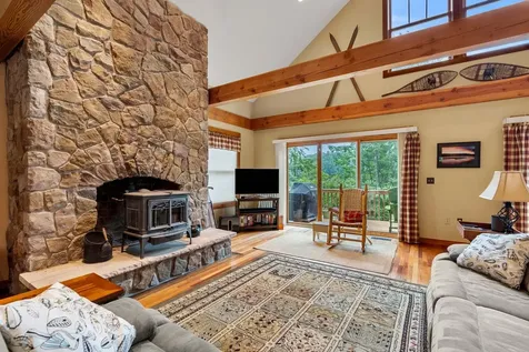 112 Pondview Road Weare NH 03281
