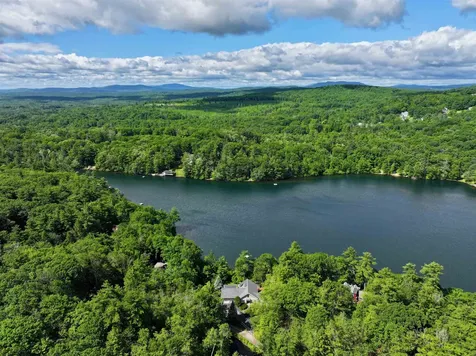 112 Pondview Road Weare NH 03281