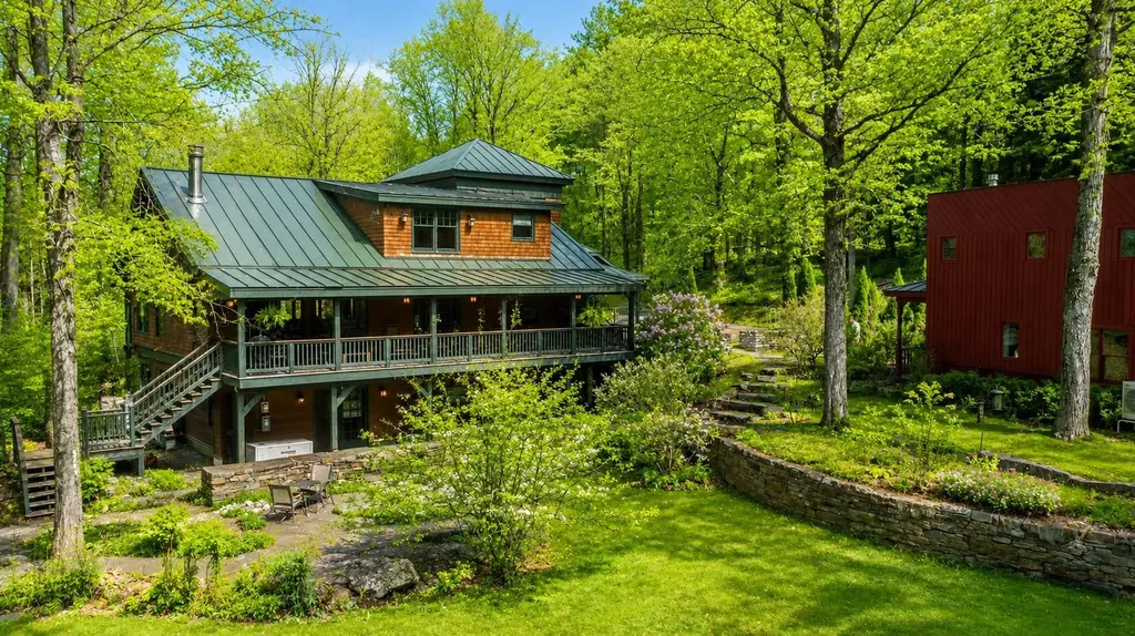 224 Cobble Ridge Road Londonderry VT 05148