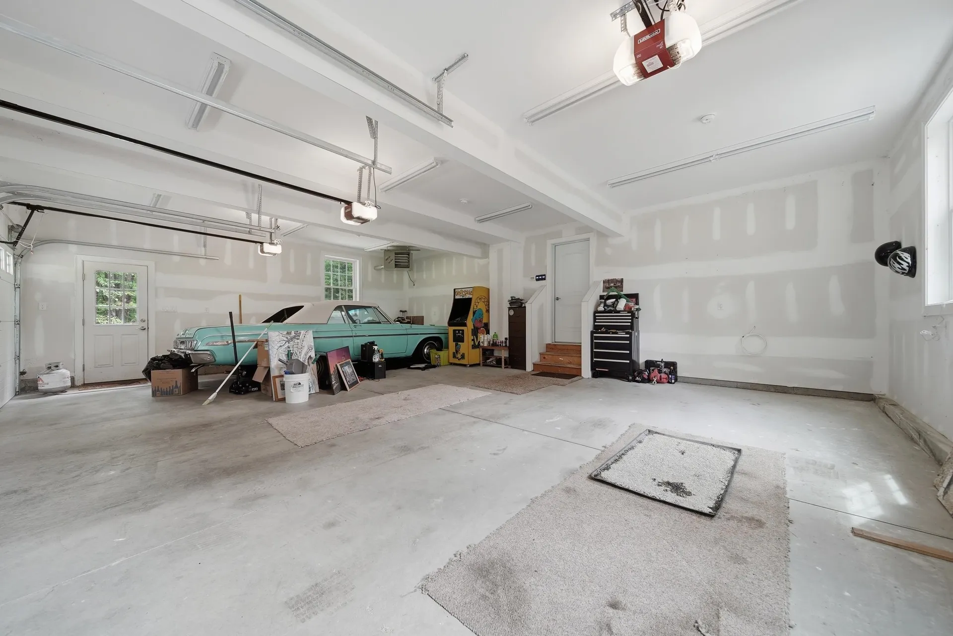 24 Piper Lane Pelham NH 03076