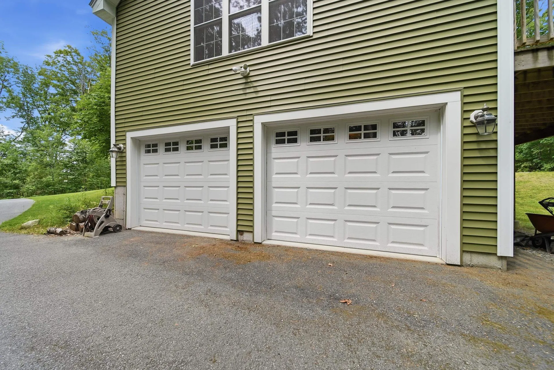 24 Piper Lane Pelham NH 03076