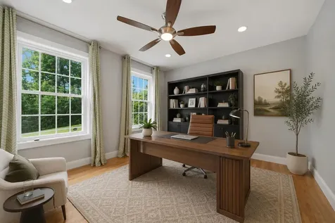 24 Piper Lane Pelham NH 03076