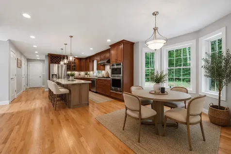24 Piper Lane Pelham NH 03076