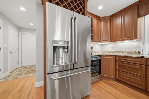 24 Piper Lane Pelham NH 03076