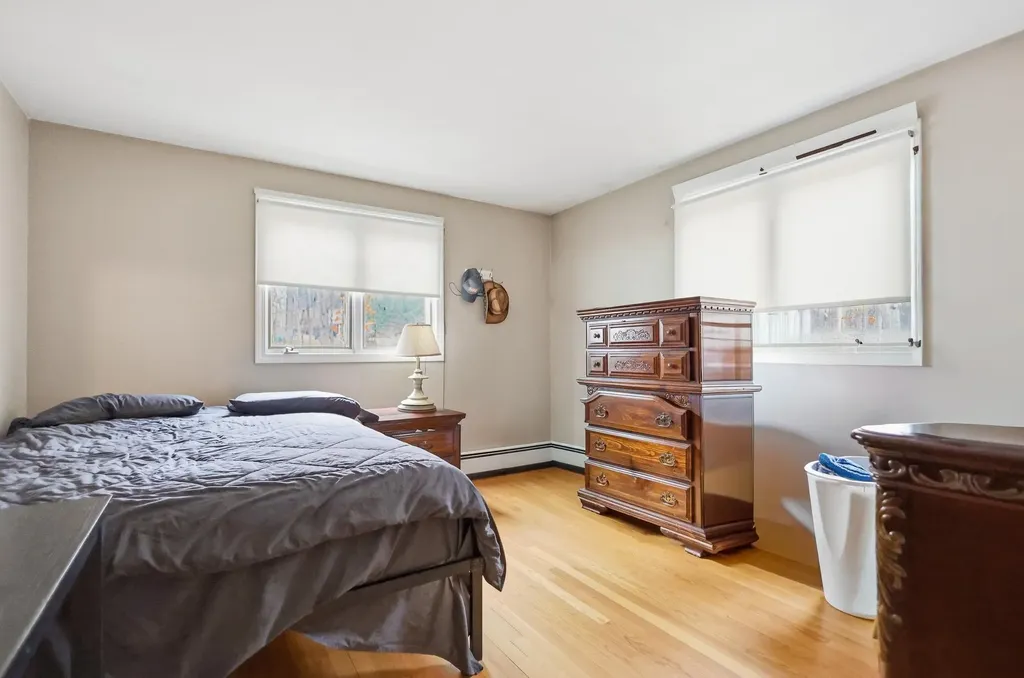 773 Mammoth Road Pelham NH 03076
