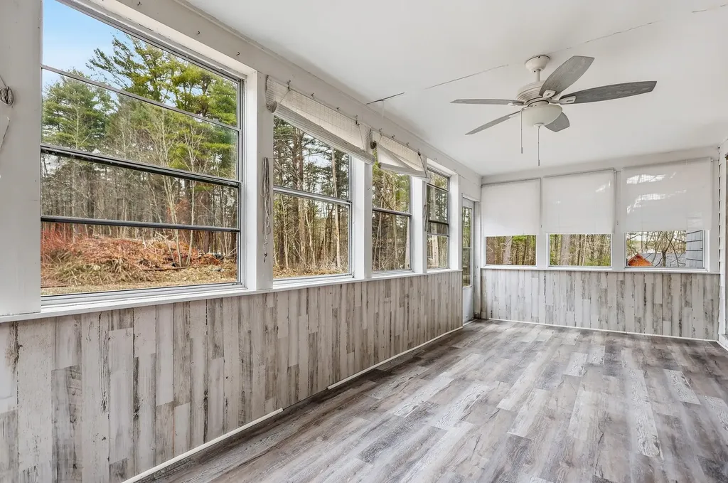 773 Mammoth Road Pelham NH 03076
