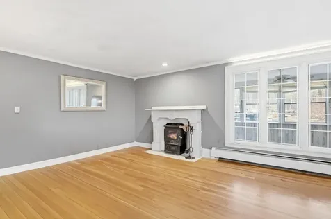 773 Mammoth Road Pelham NH 03076
