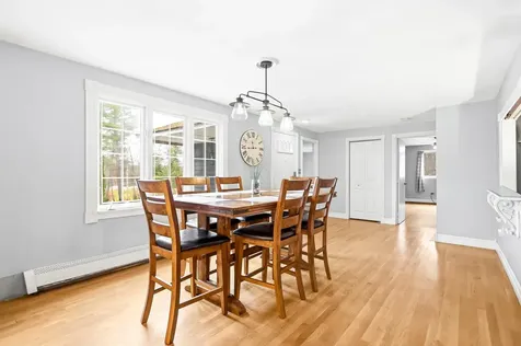 773 Mammoth Road Pelham NH 03076