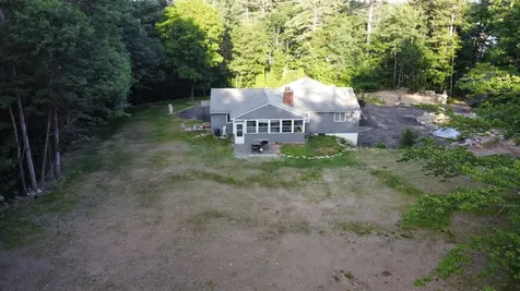 773 Mammoth Road Pelham NH 03076