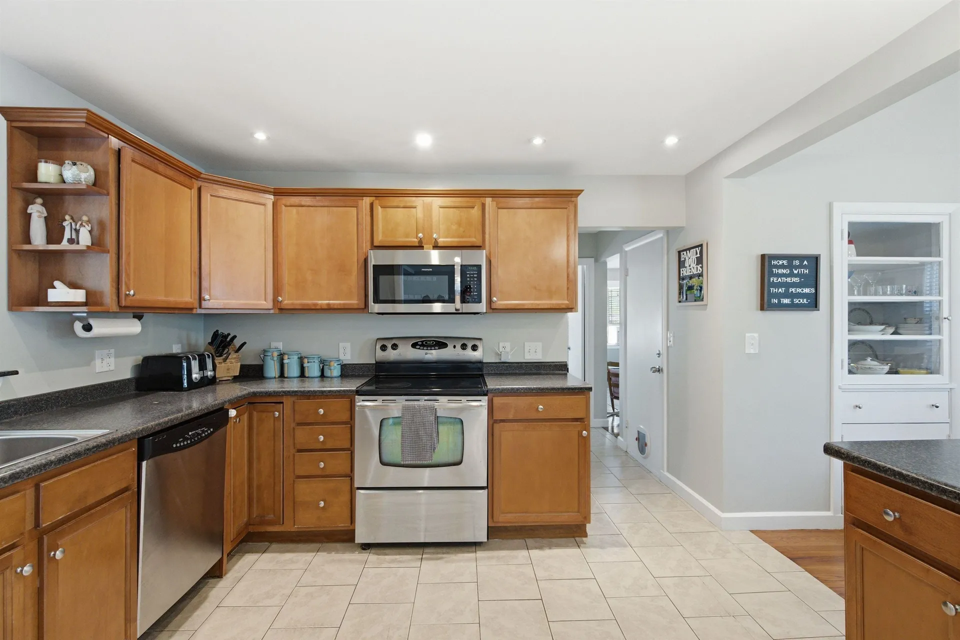 103 Broadway Avenue Manchester NH 03104