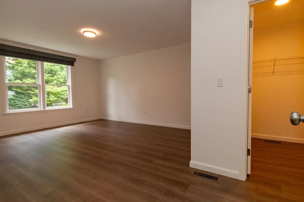 7 St Andrews Drive Bedford NH 03110