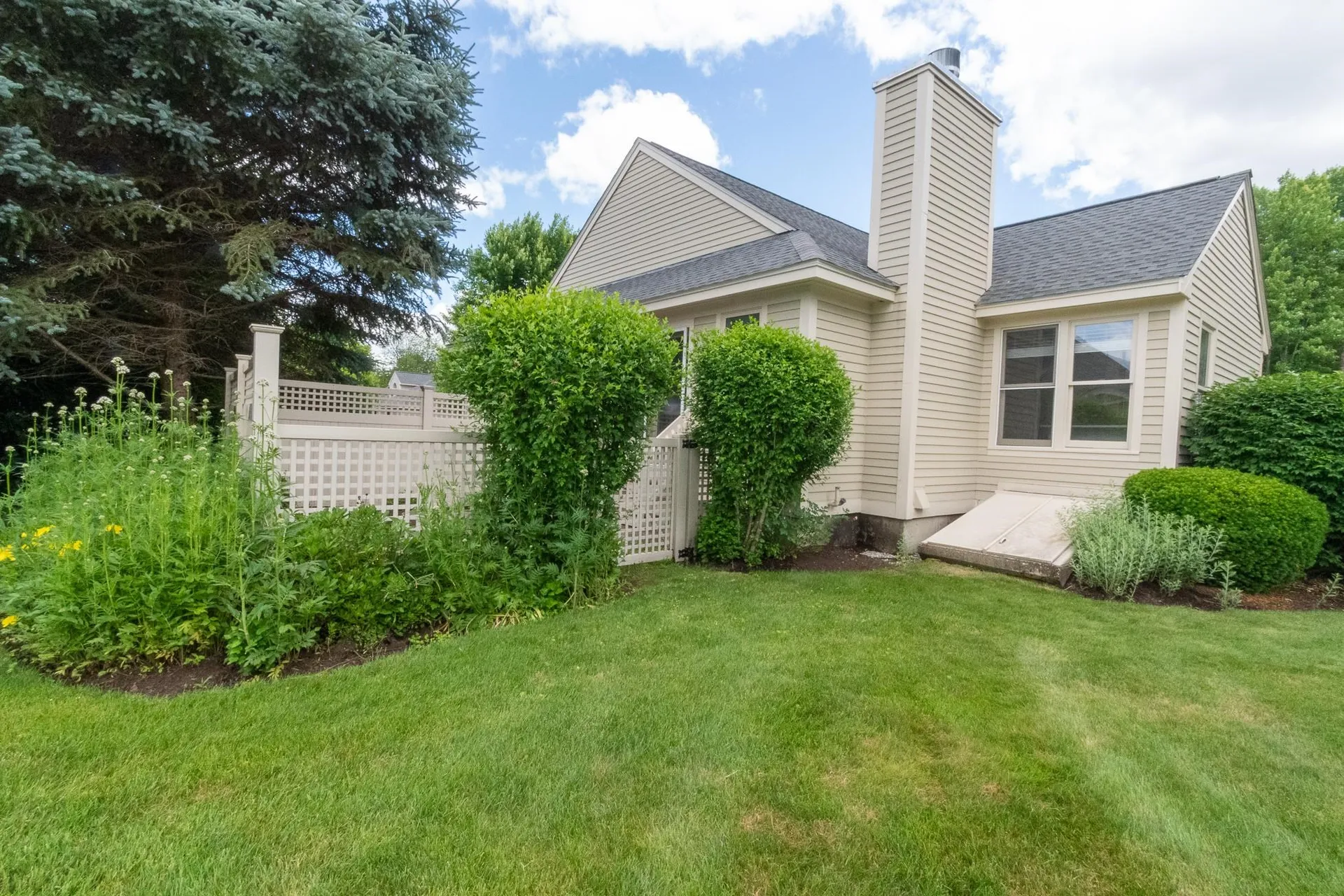7 St Andrews Drive Bedford NH 03110