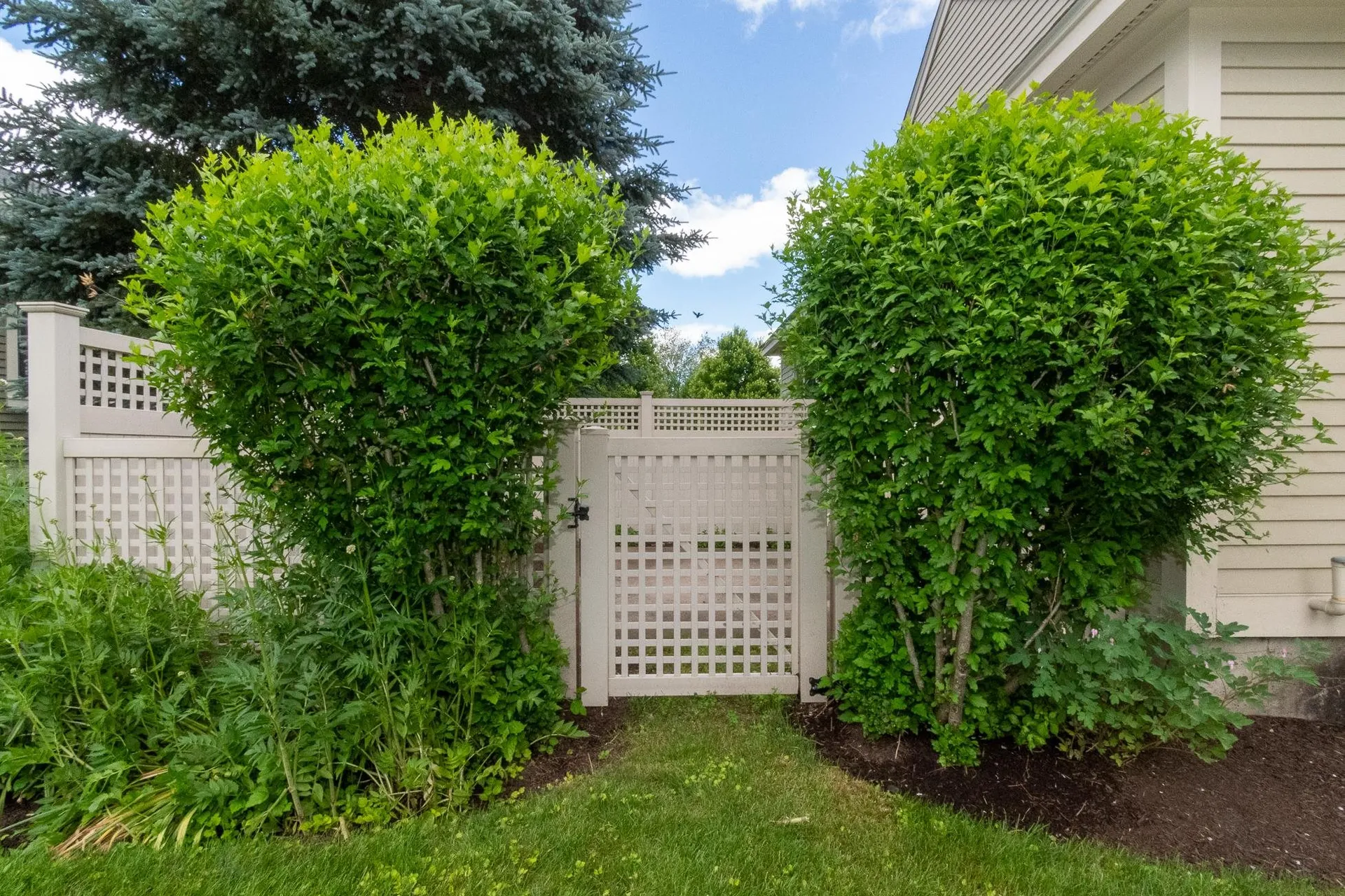 7 St Andrews Drive Bedford NH 03110