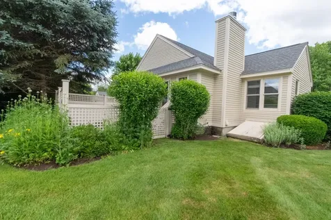 7 St Andrews Drive Bedford NH 03110