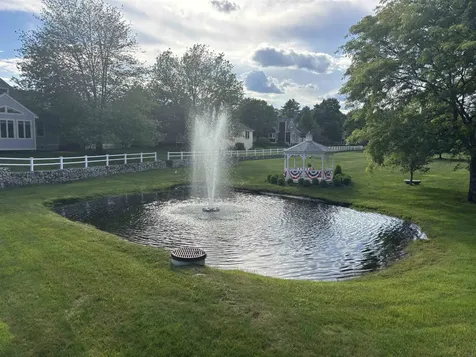 7 St Andrews Drive Bedford NH 03110