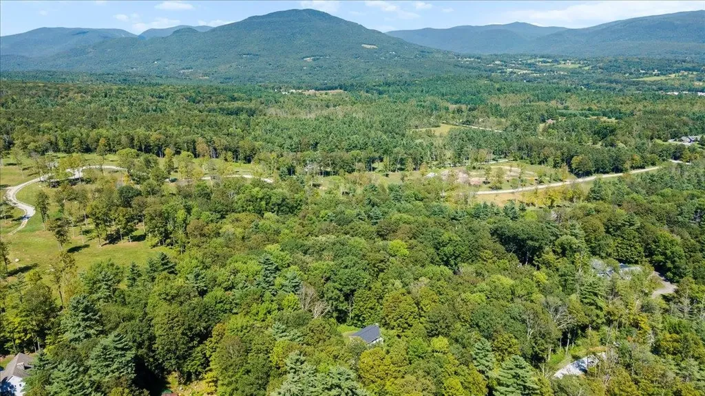 392 Powderhorn Road Manchester VT 05255