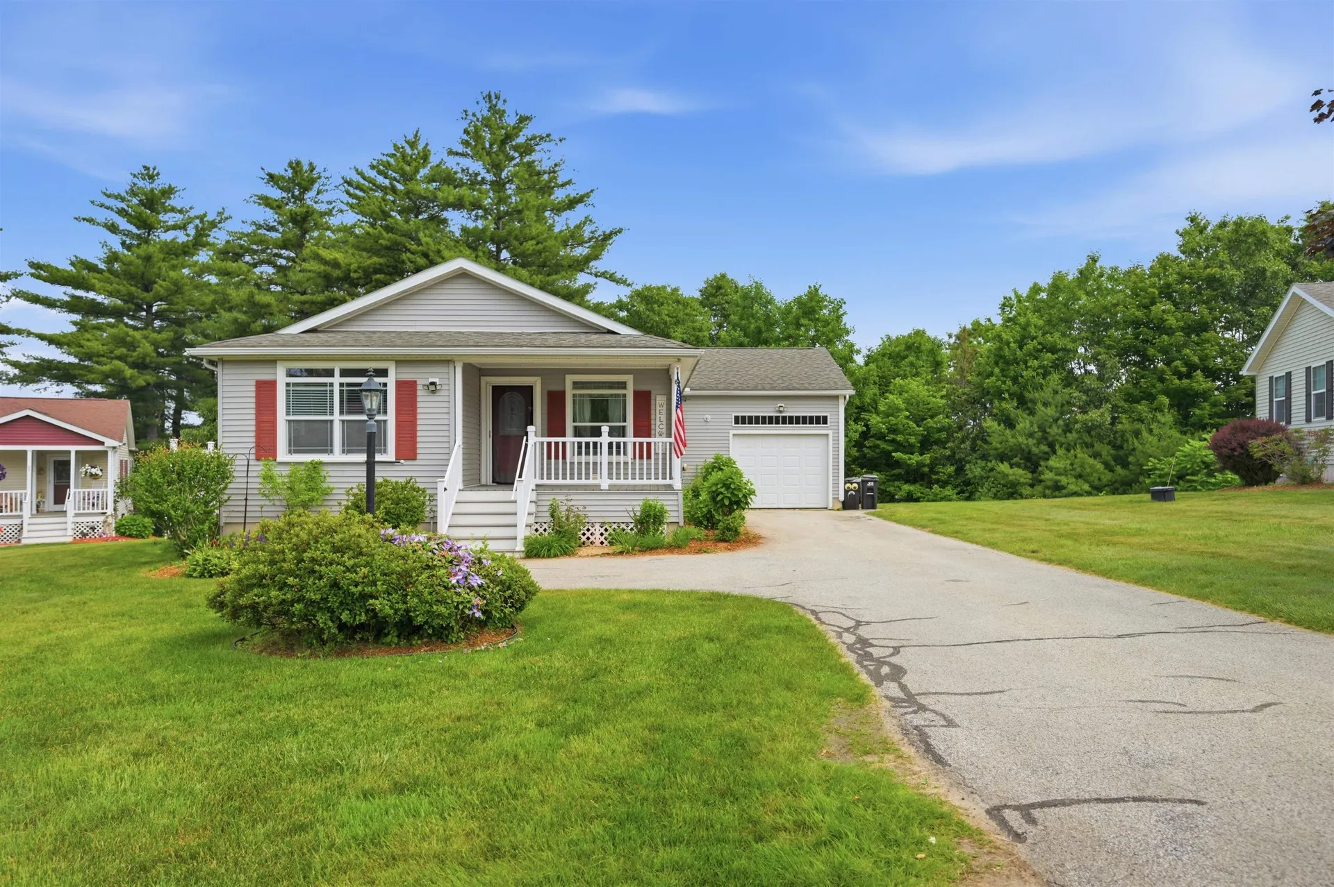35 Sawmill Ridge Sandown NH 03873
