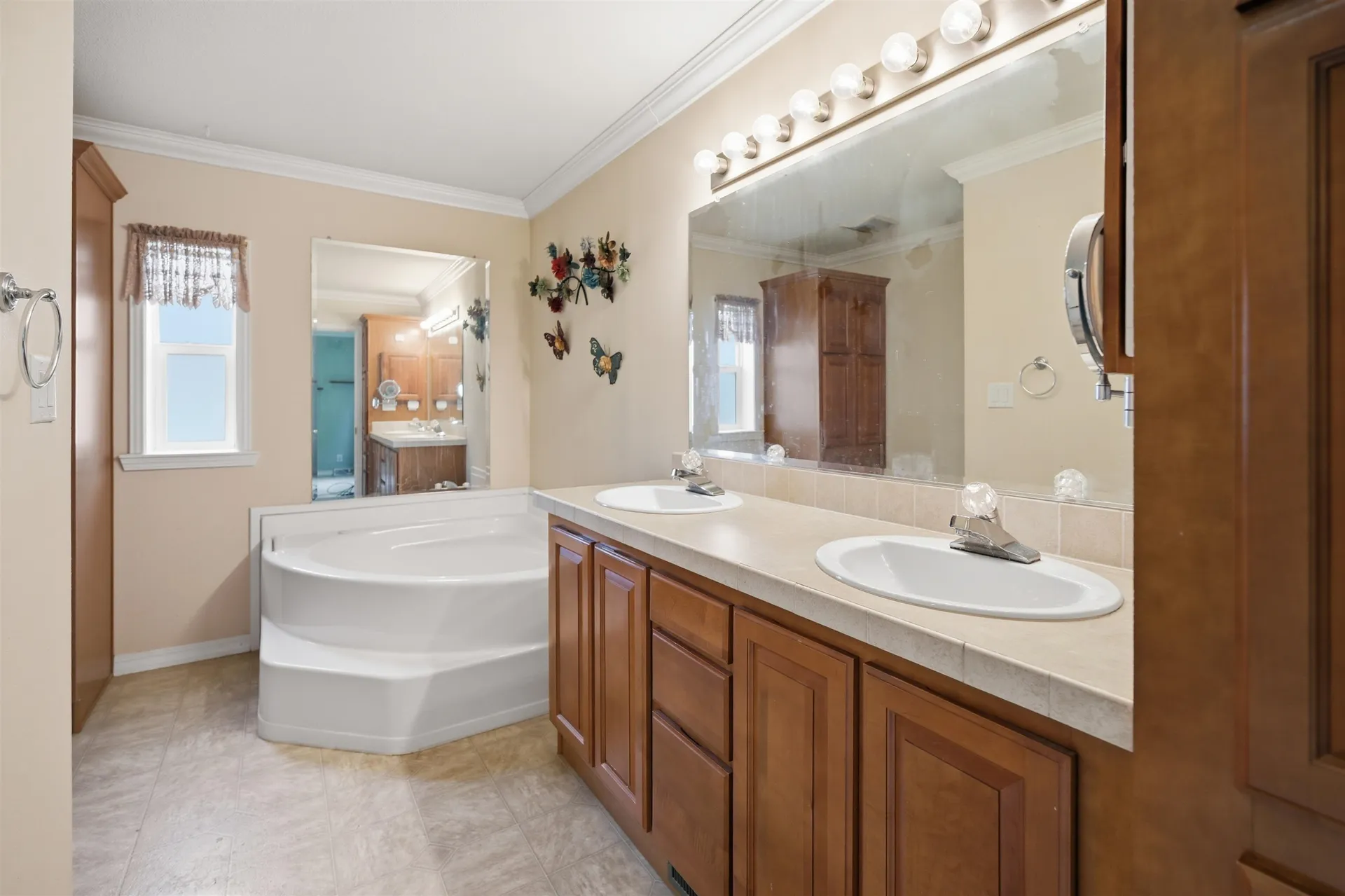 35 Sawmill Ridge Sandown NH 03873