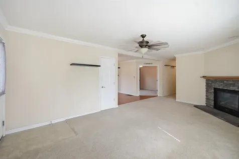 35 Sawmill Ridge Sandown NH 03873