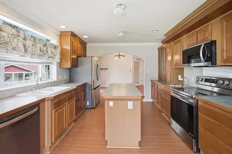 35 Sawmill Ridge Sandown NH 03873