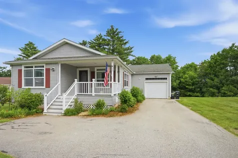 35 Sawmill Ridge Sandown NH 03873