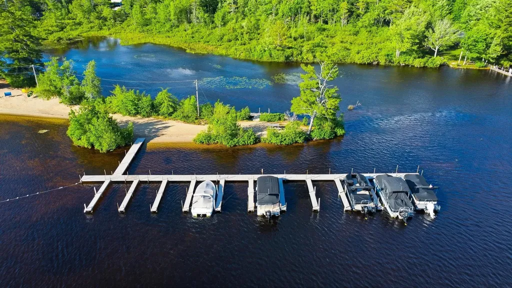 200 Paradise Drive Moultonborough NH 03254