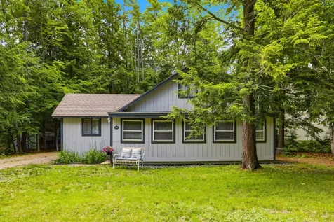 200 Paradise Drive Moultonborough NH 03254