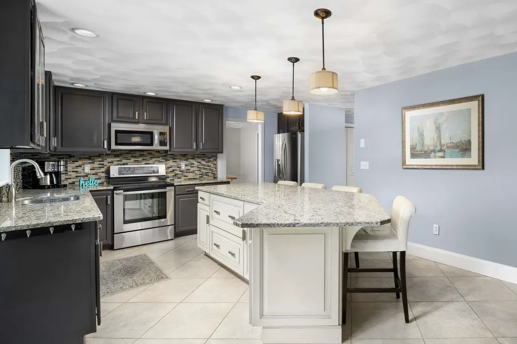 3 Meadowlark Drive York ME 03909