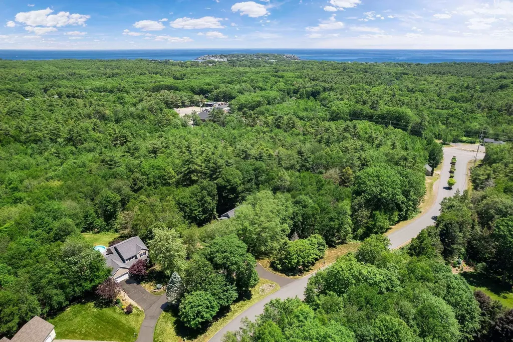 3 Meadowlark Drive York ME 03909