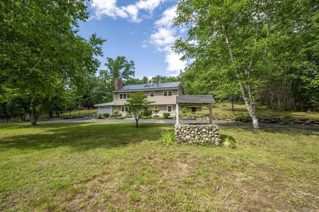 48 Witches Spring Road Hollis NH 03049