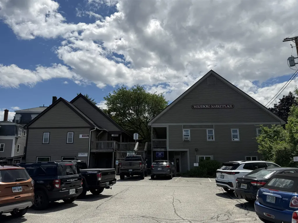 29 Mill Street Wolfeboro NH 03894
