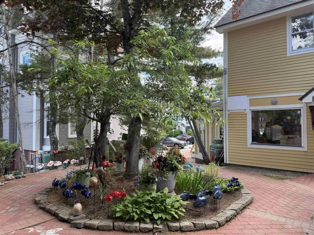 29 Mill Street Wolfeboro NH 03894