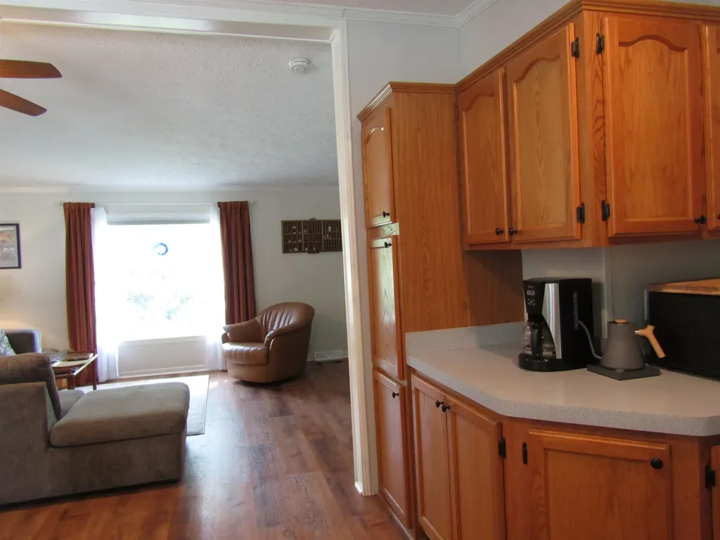 21 Eric Avenue Nashua NH 03062