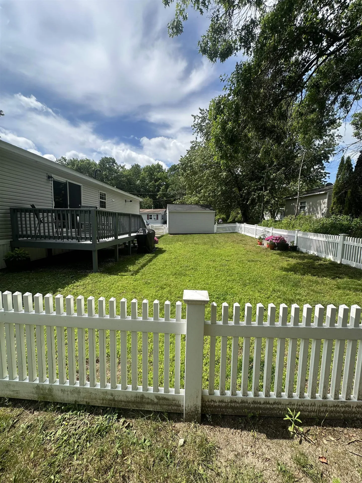 21 Eric Avenue Nashua NH 03062