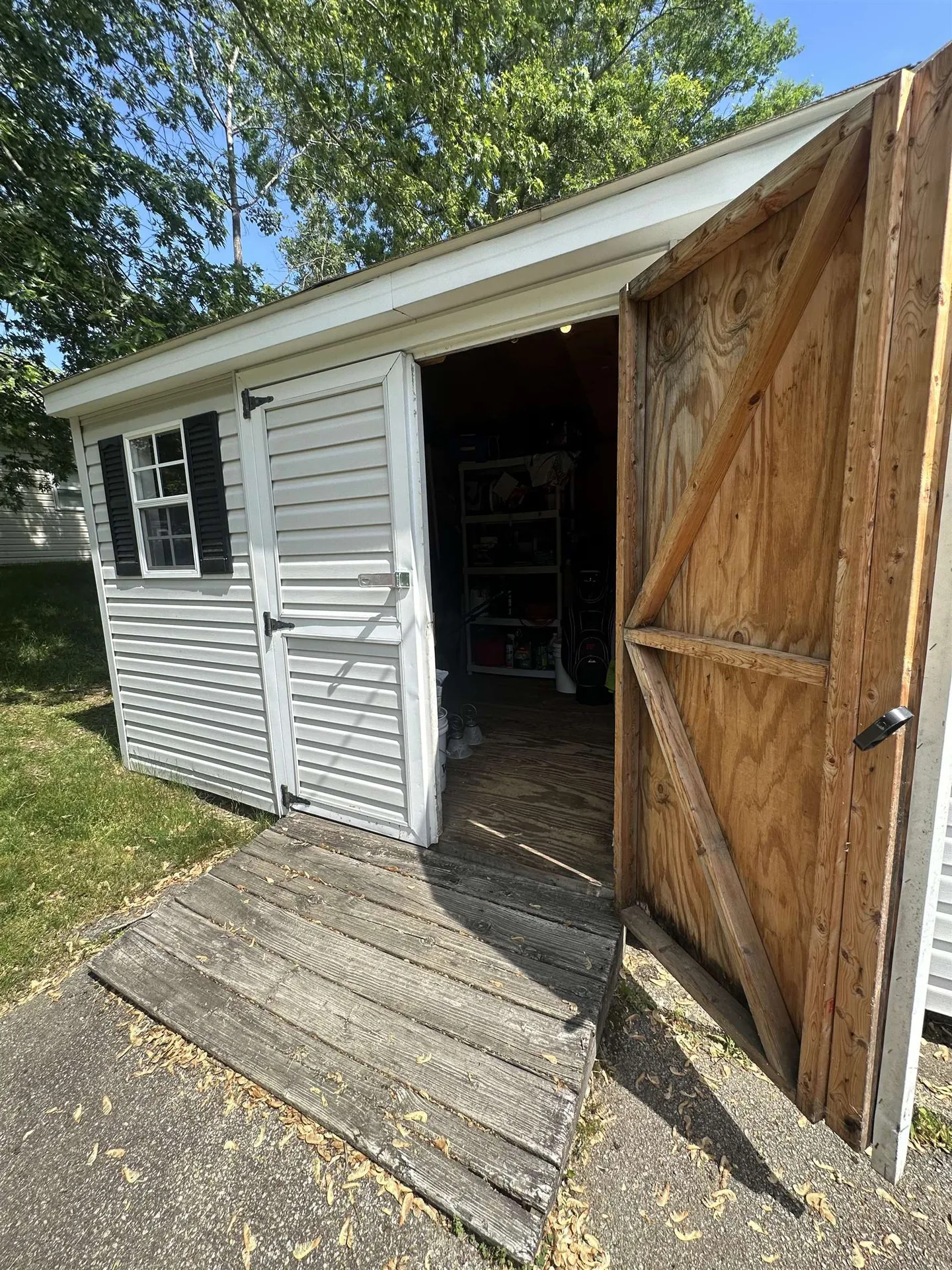 21 Eric Avenue Nashua NH 03062