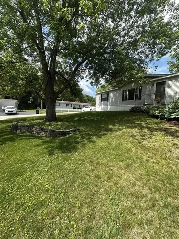 21 Eric Avenue Nashua NH 03062