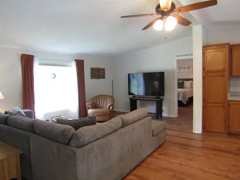 21 Eric Avenue Nashua NH 03062