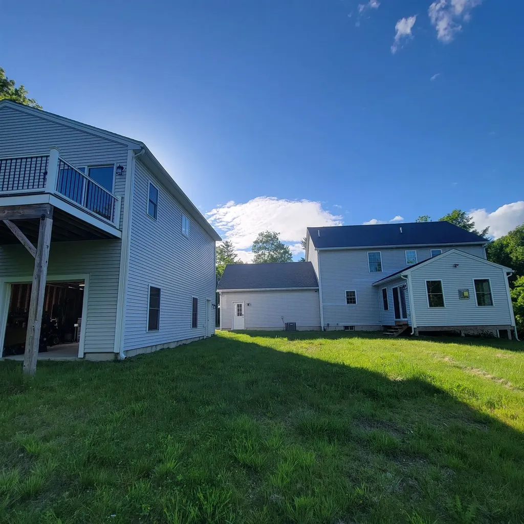 15 Town Farm Road Chester NH 03036