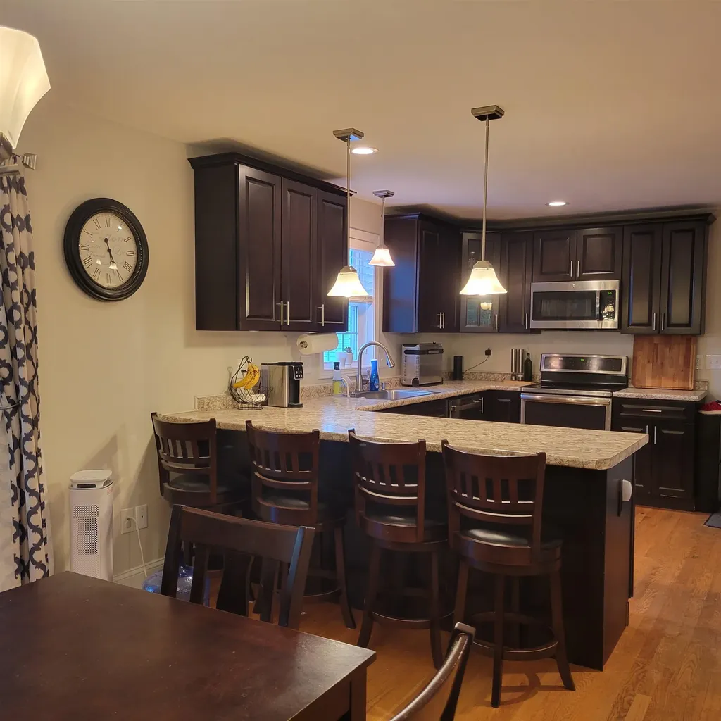 15 Town Farm Road Chester NH 03036