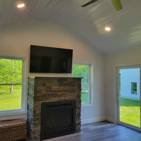 15 Town Farm Road Chester NH 03036